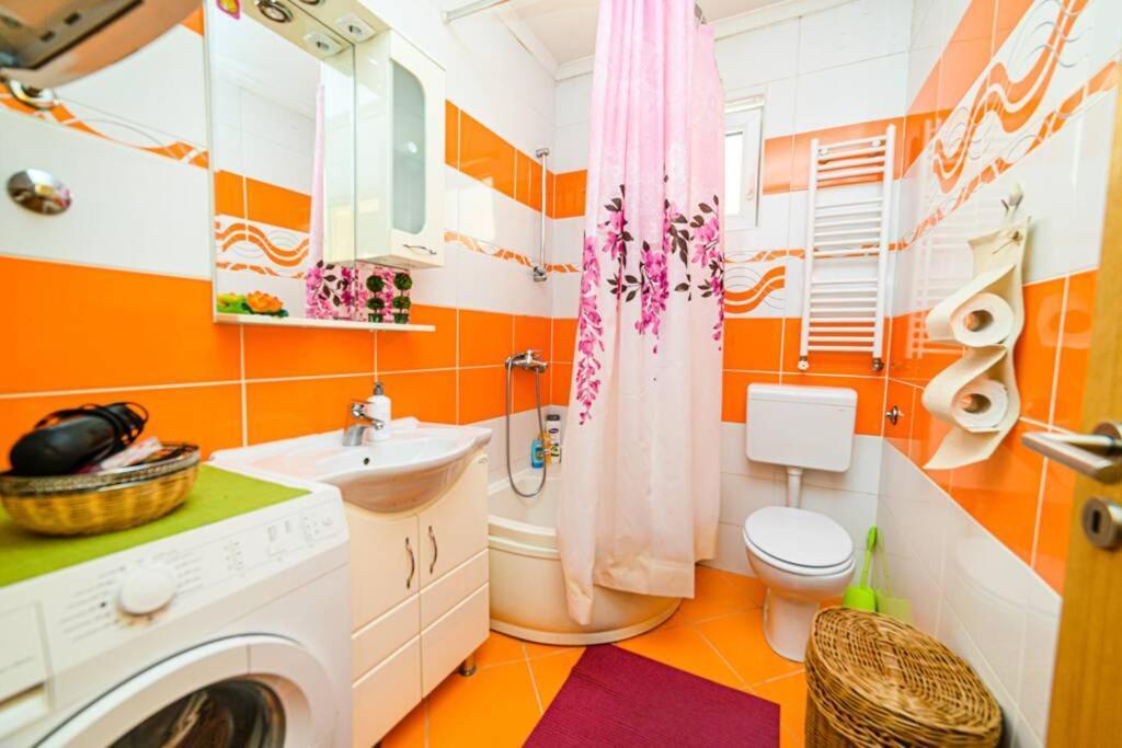Cute And Cozy Studio With Cathedral View-Excellent Location SJJ Extérieur photo